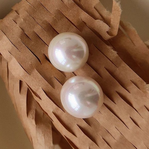 #NEW 18K Gold Plated Big Pearl Stud Earrings - Picture 5 of 7
